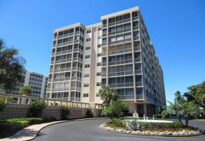 Creciente 313N by Kathy Nesbit Vacations, Fort Myers Beach